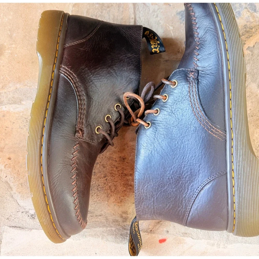 Dr. Martens Holt Chukka Boots Brown Leather SoftWair Mens US‎ 10 EU 43 (RD)